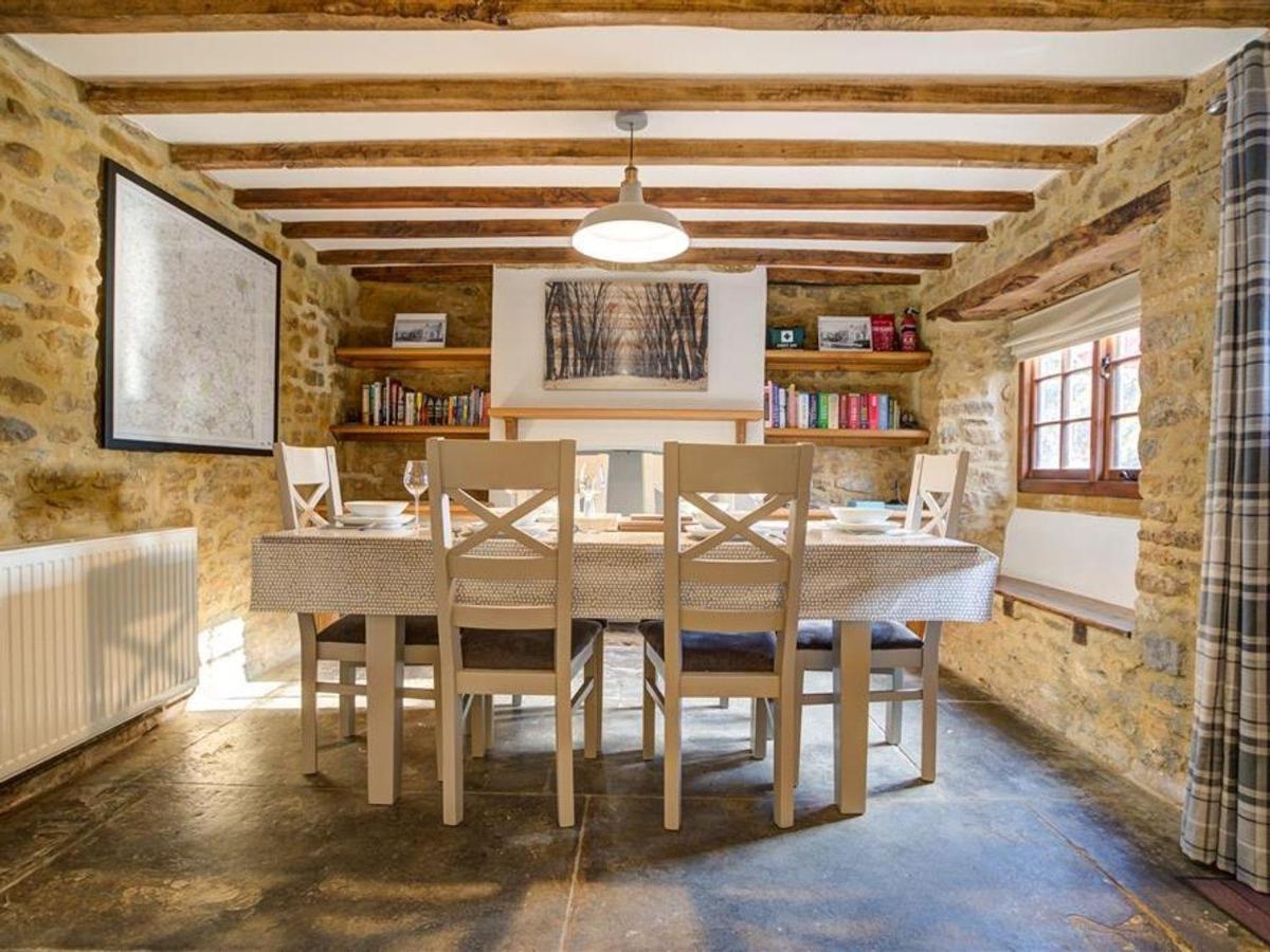 Hollytree Cottage บันเบอรี ภายนอก รูปภาพ